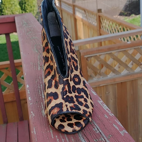 boots - Picture 2 of 5